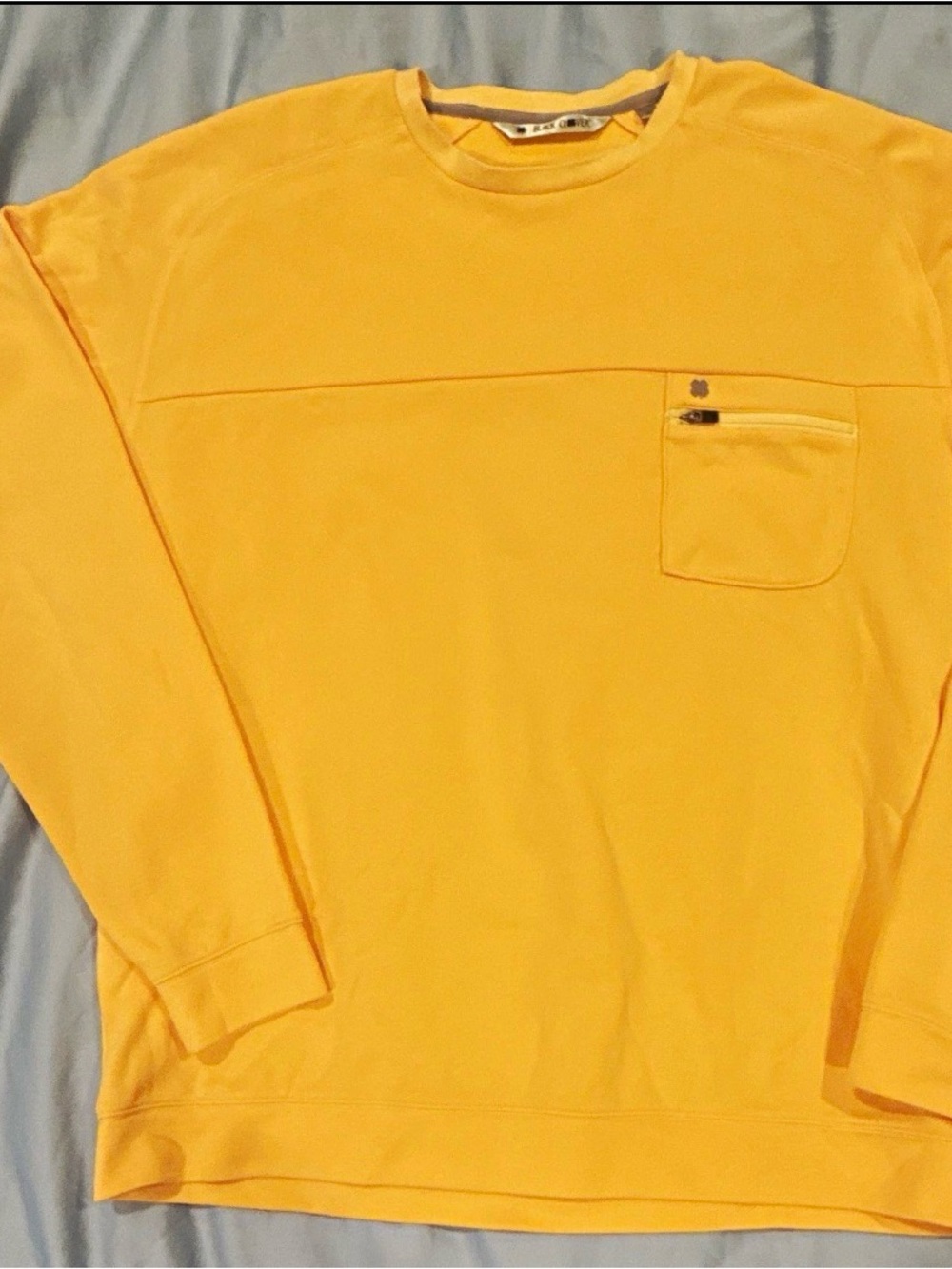 Men's Bright Yellow Long-Sleeve Pocket Sweatshirt